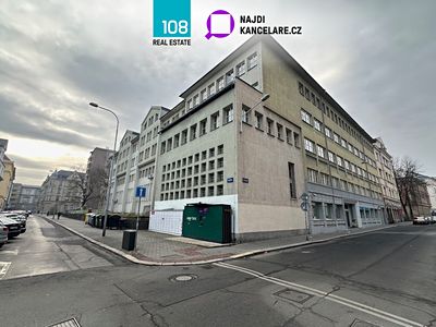 Pronájem kanceláře 645 m²