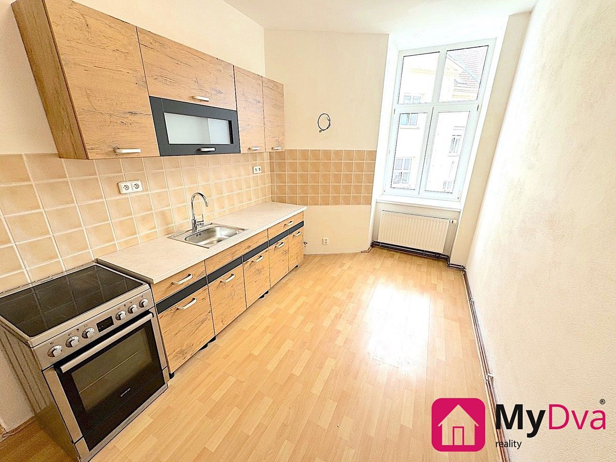 Pronájem bytu 2+1 75 m² – fotografie 4
