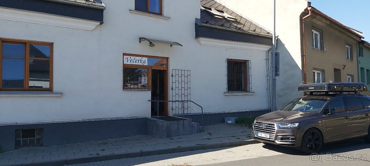 Prodej rodinného domu 412 m², pozemek 590 m² – fotografie 5