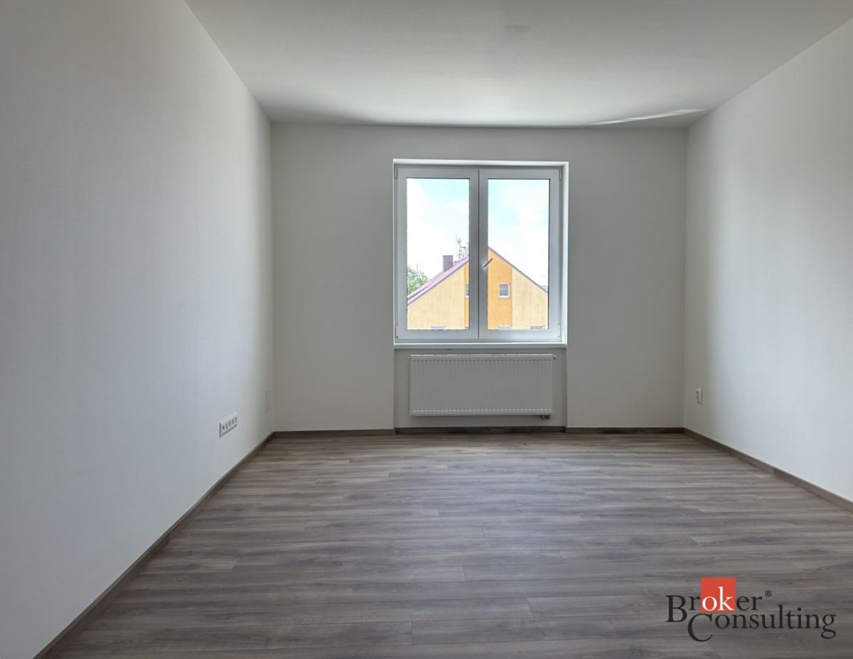 Pronájem bytu 3+1 75 m² – fotografie 3
