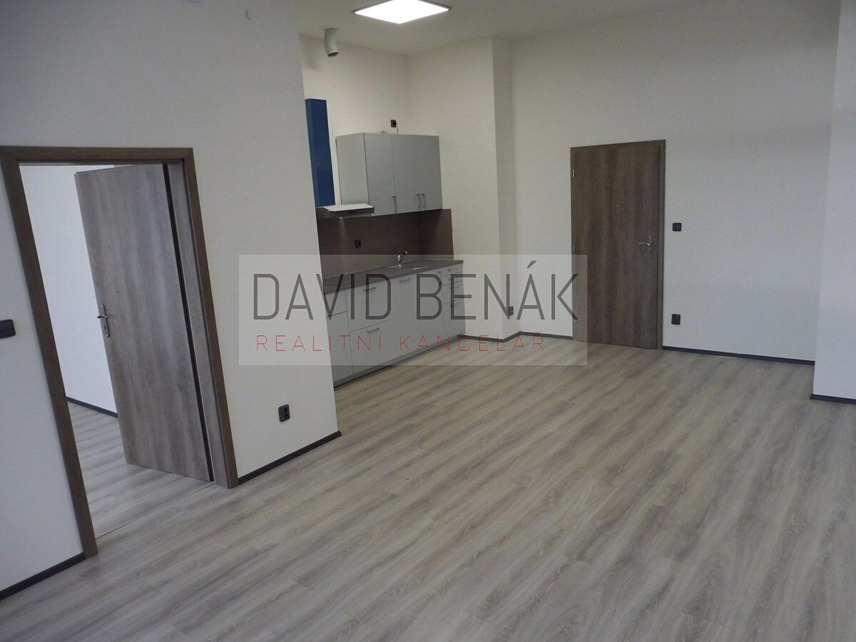 Pronájem bytu 3+kk 68 m²