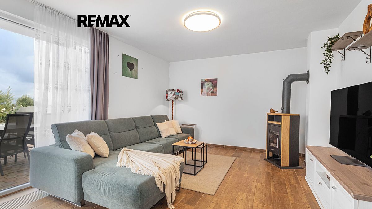 Prodej rodinného domu 147 m², pozemek 2074 m² – fotografie 4