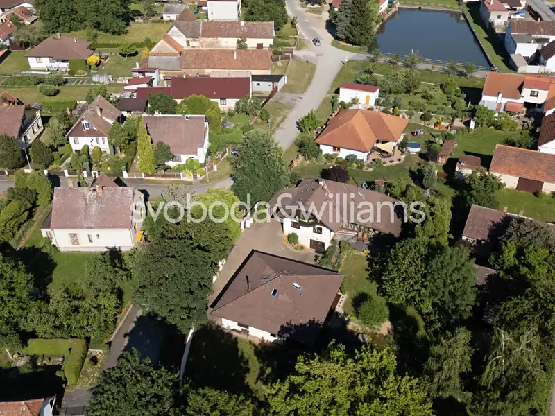 Prodej rodinného domu 492 m², pozemek 3141 m², Košice – náhled fotky 2
