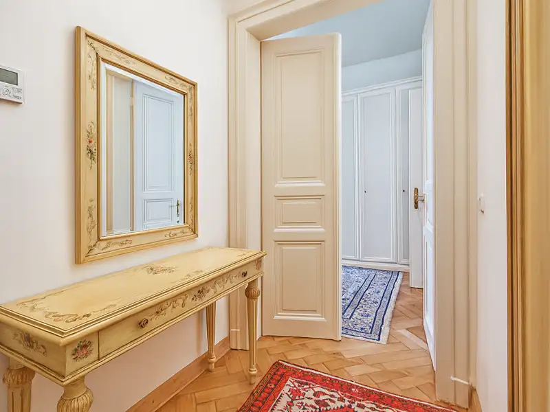 Pronájem bytu 4+kk 123 m², Praha – náhled fotky 3