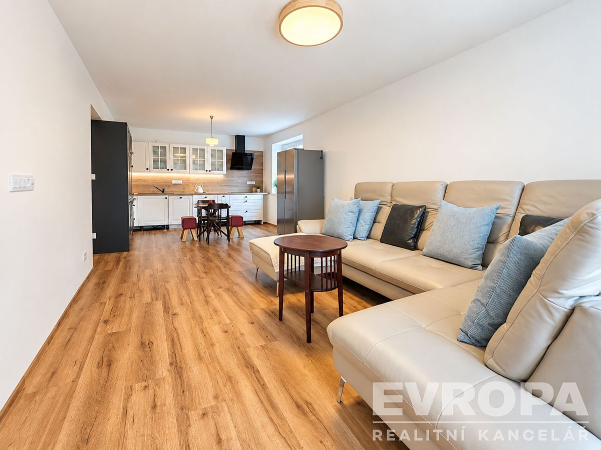 Pronájem bytu 3+kk 110 m²