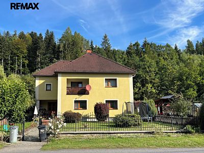 Prodej rodinného domu 200 m², pozemek 1192 m²