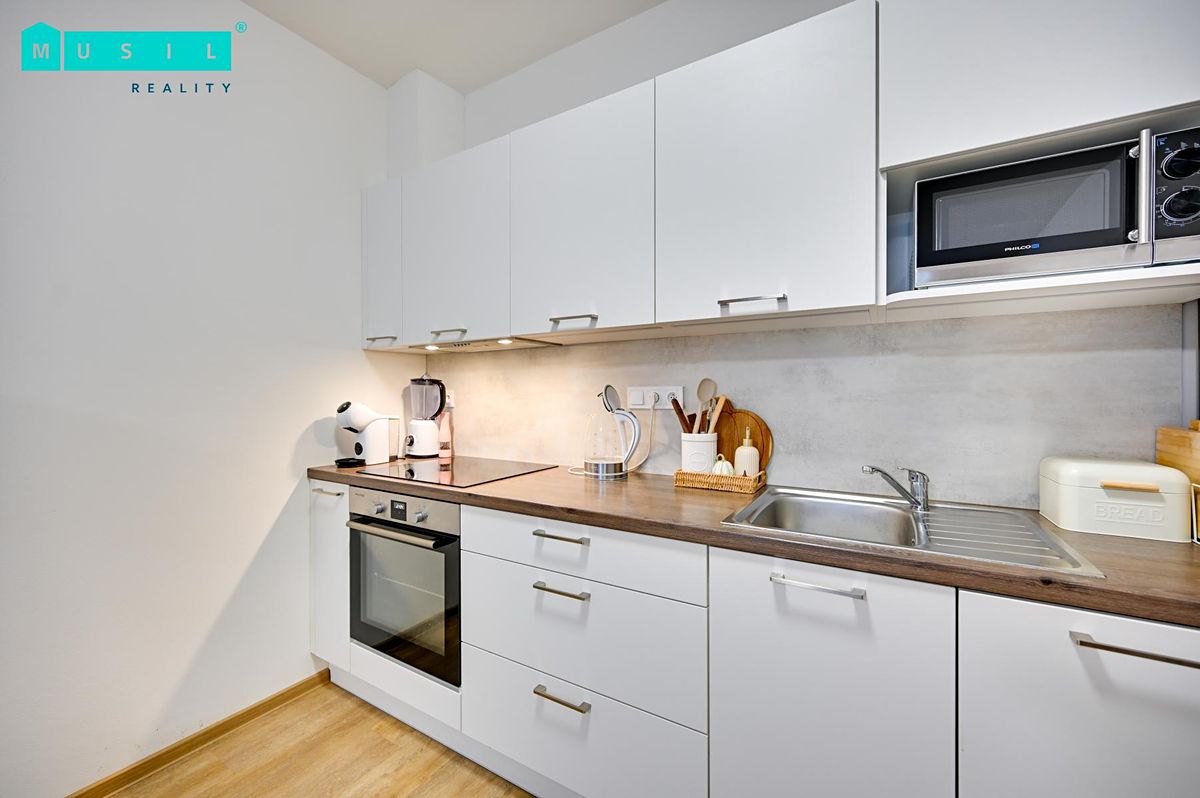 Pronájem bytu 2+kk 62 m² – fotografie 4