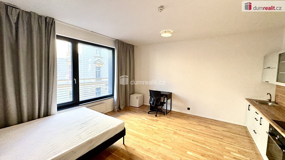 Pronájem bytu 1+kk 31 m² – fotografie 3