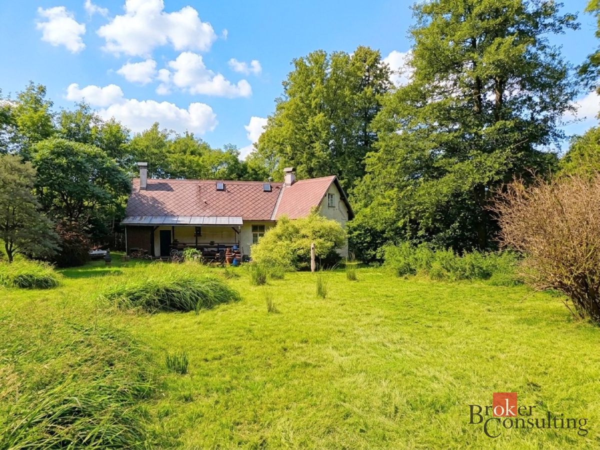 Pronájem rodinného domu 72 m², pozemek 3374 m²