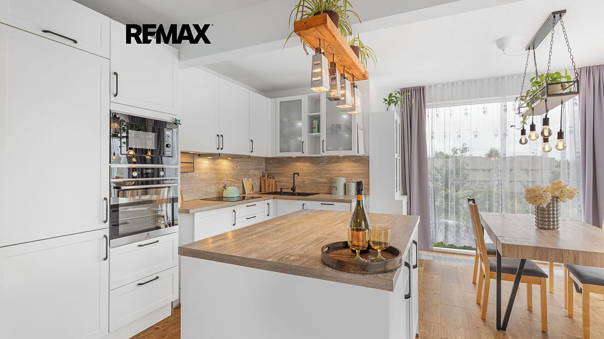 Prodej rodinného domu 147 m², pozemek 2074 m² – fotografie 2