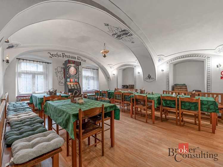 Prodej domu, 688 m² (1 z 19)