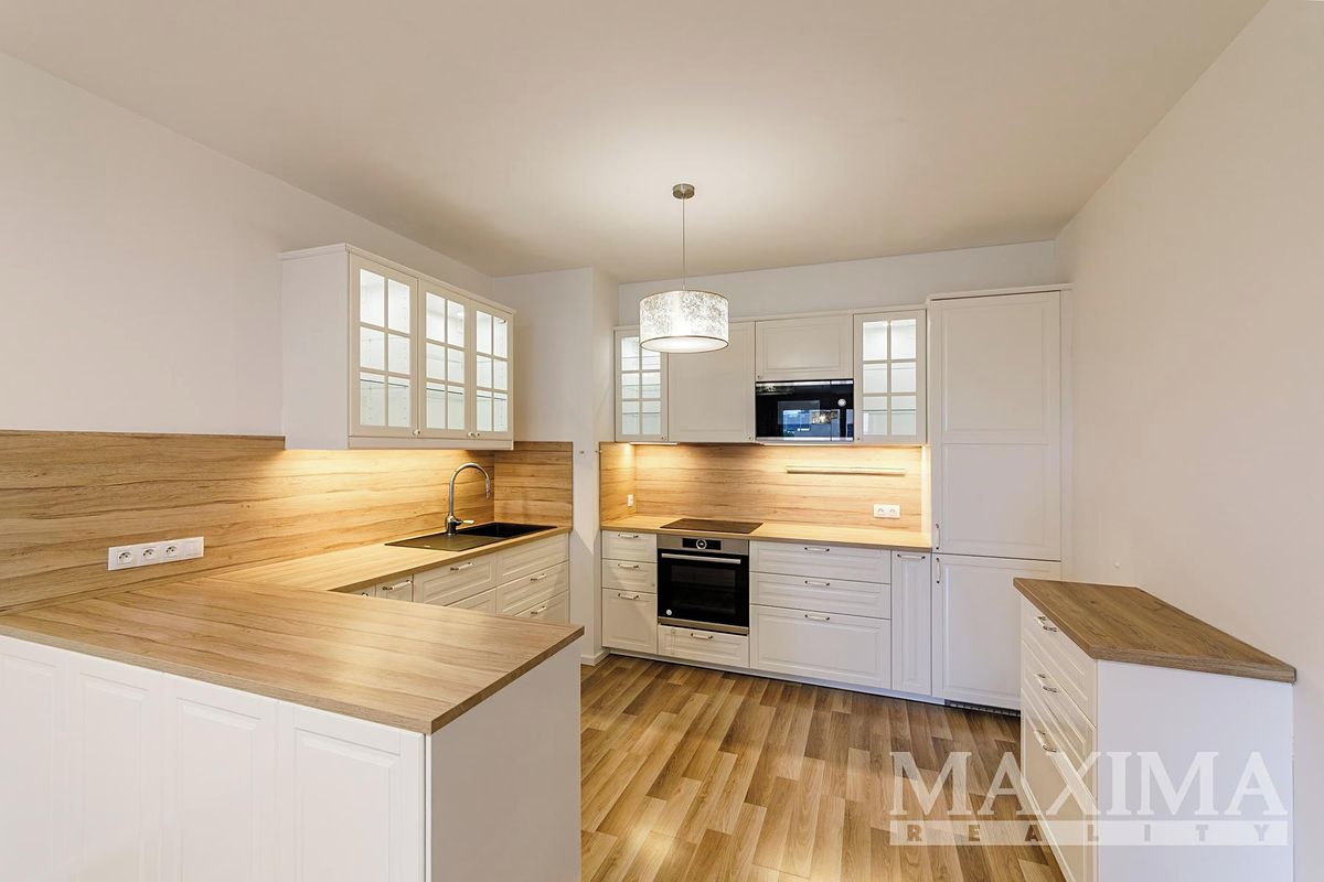 Pronájem bytu 3+kk 84 m² – fotografie 3