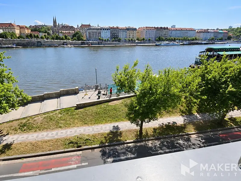 Pronájem bytu 3+kk 94 m², Praha – náhled fotky 3