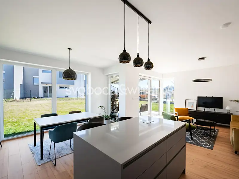 Prodej rodinného domu 173 m², pozemek 422 m², Chýně – náhled fotky 2