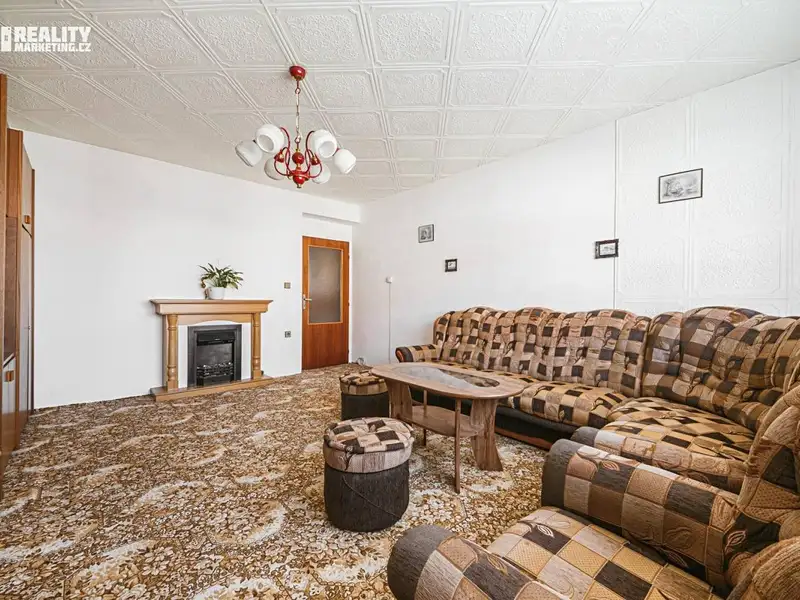 Prodej rodinného domu 210 m², pozemek 443 m², Přítluky – náhled fotky 2