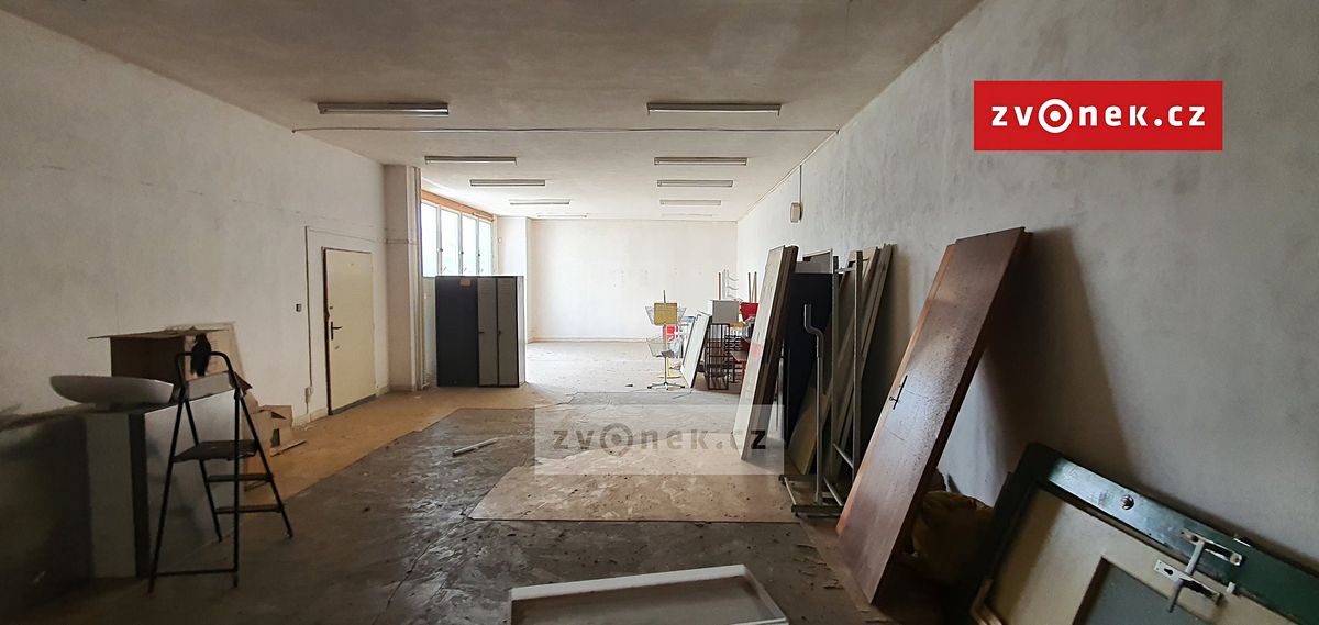Pronájem obchodního prostoru 275 m² – fotografie 2