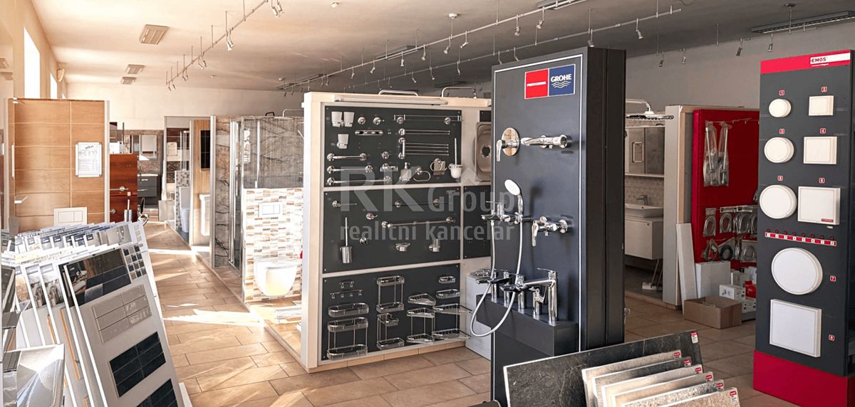 Pronájem komerční nemovitosti 734 m² – fotografie 3