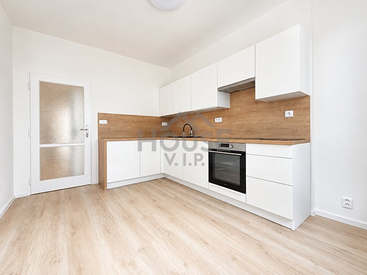 Wohnung 3+1 zum Kauf, 66 m² (6 von 10)