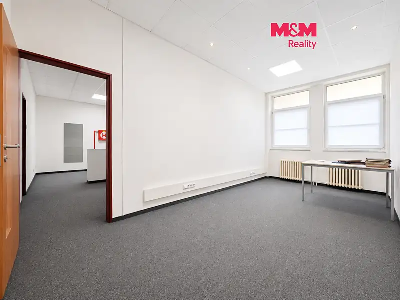 Pronájem kanceláře 50 m², Sokolov – náhled fotky 1