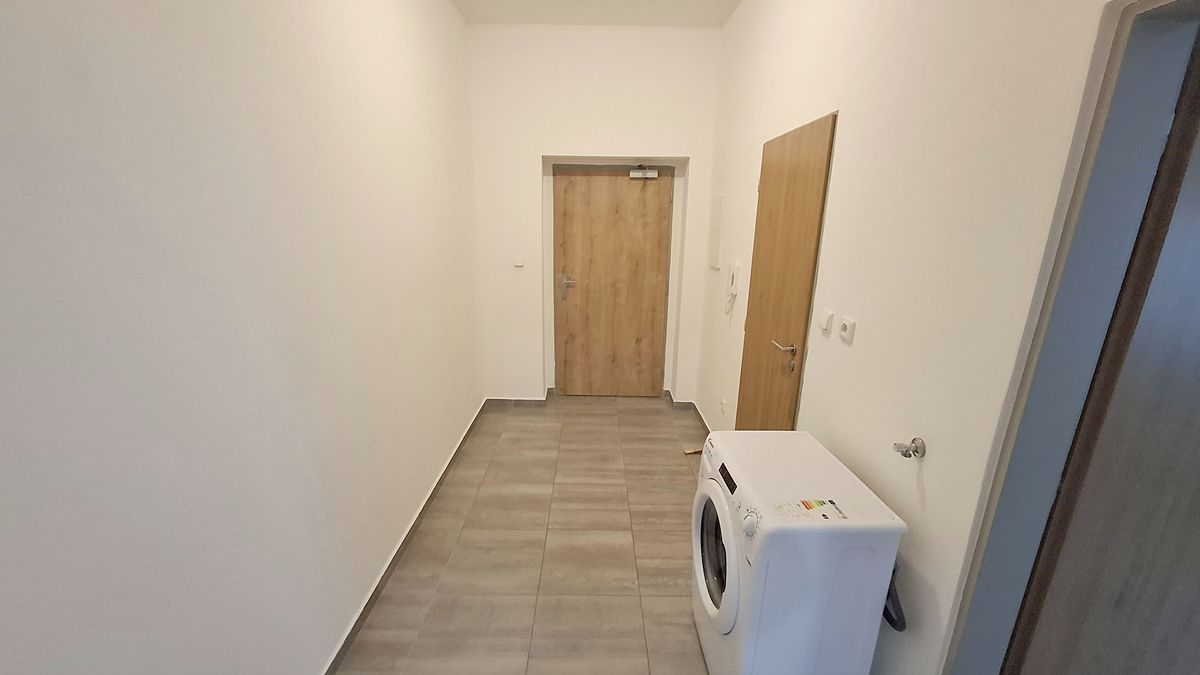 Pronájem bytu 2+kk 46 m² – fotografie 5