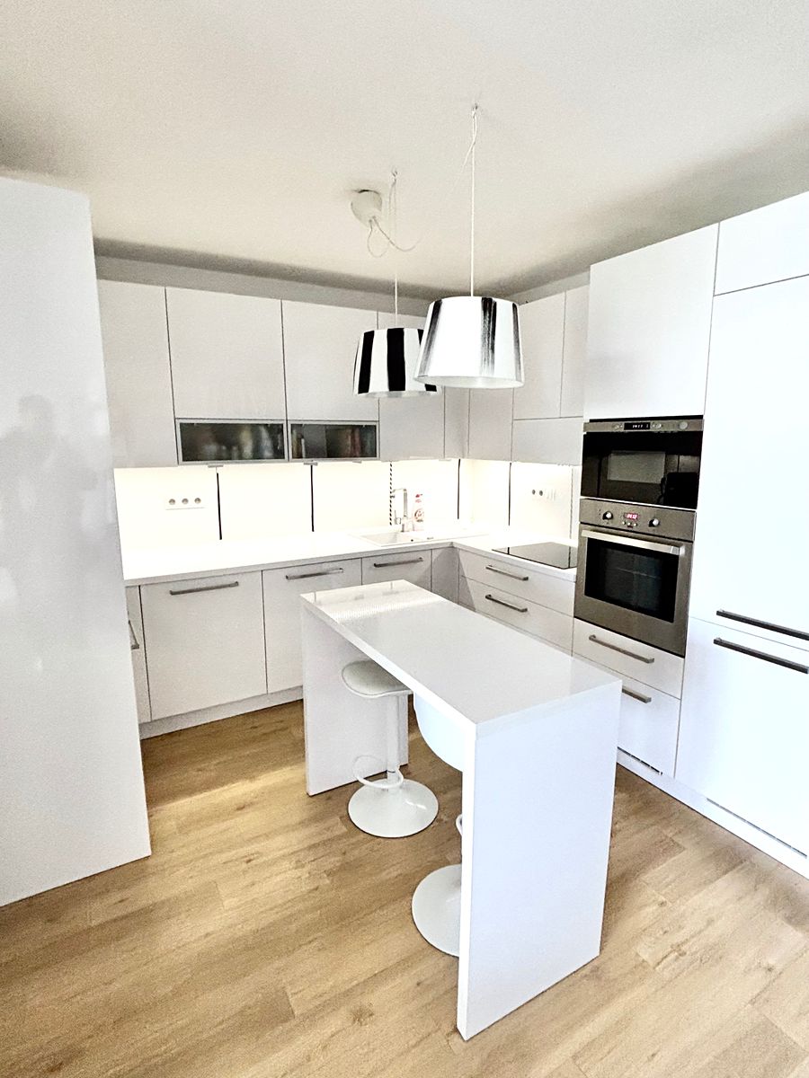 Pronájem bytu 2+kk 59 m² – fotografie 4