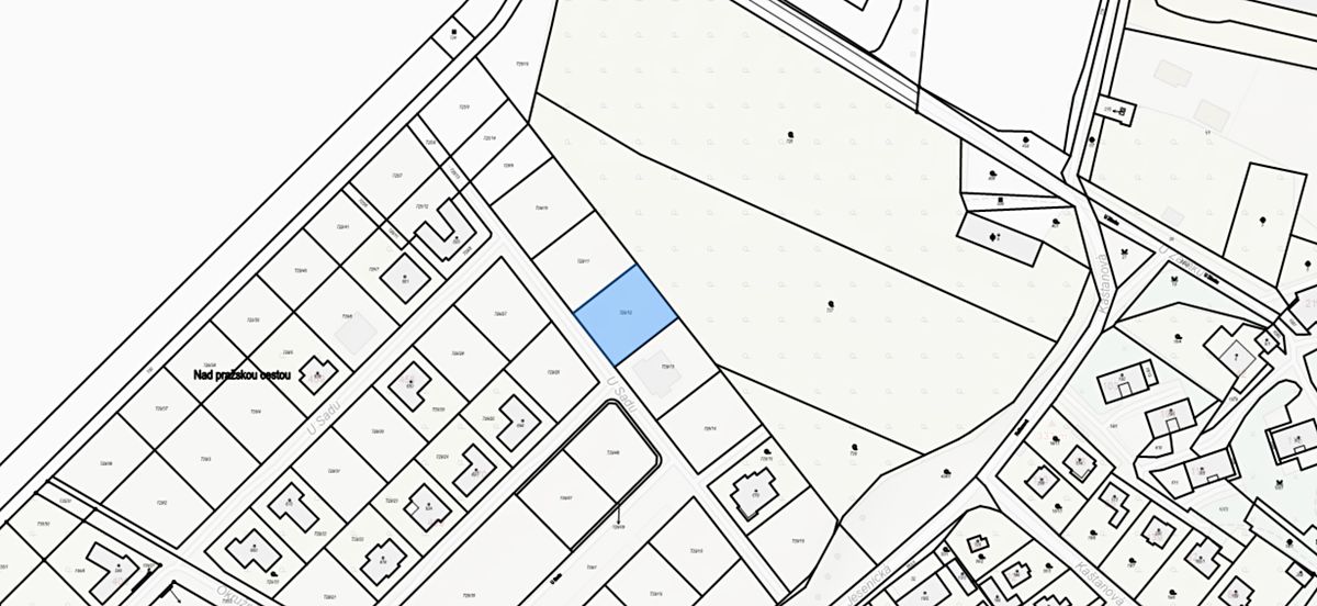 Prodej stavebního pozemku 1204 m²