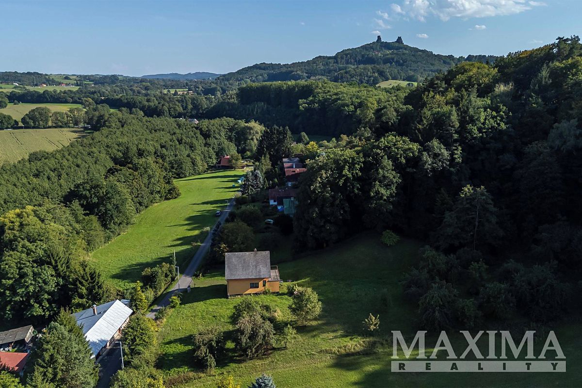 Prodej stavebního pozemku 3738 m²