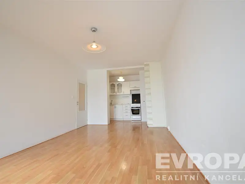 Pronájem bytu 2+kk 51 m², Praha – náhled fotky 3