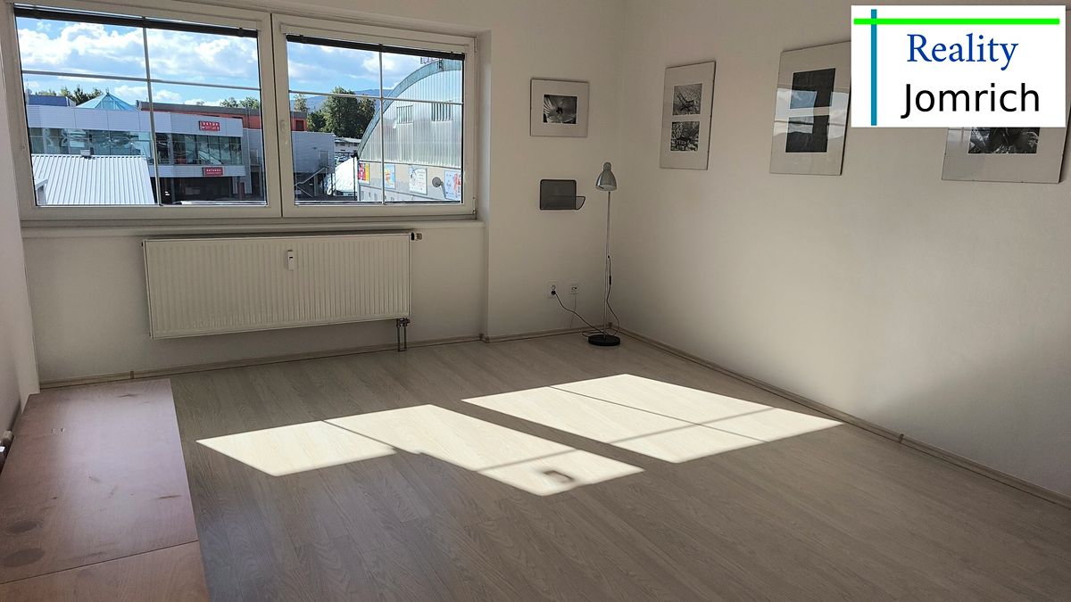 Pronájem bytu 2+kk 58 m² – fotografie 3