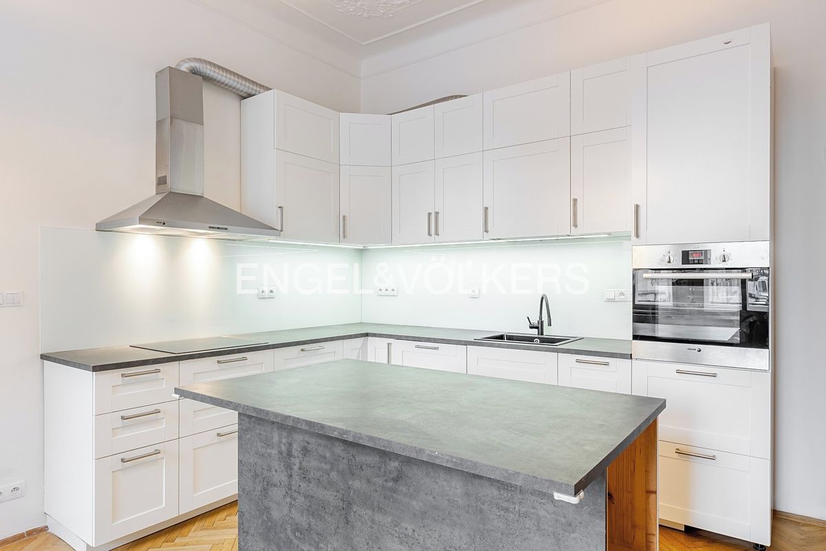 Pronájem bytu 3+1 101 m² – fotografie 4