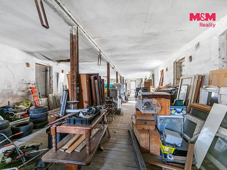 Prodej komerčního prostoru, 1 300 m² (17 z 28)