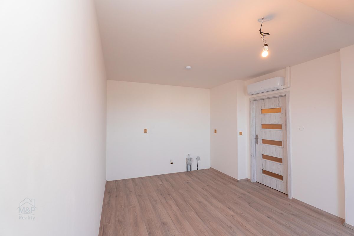Pronájem bytu 2+kk 35 m² – fotografie 2