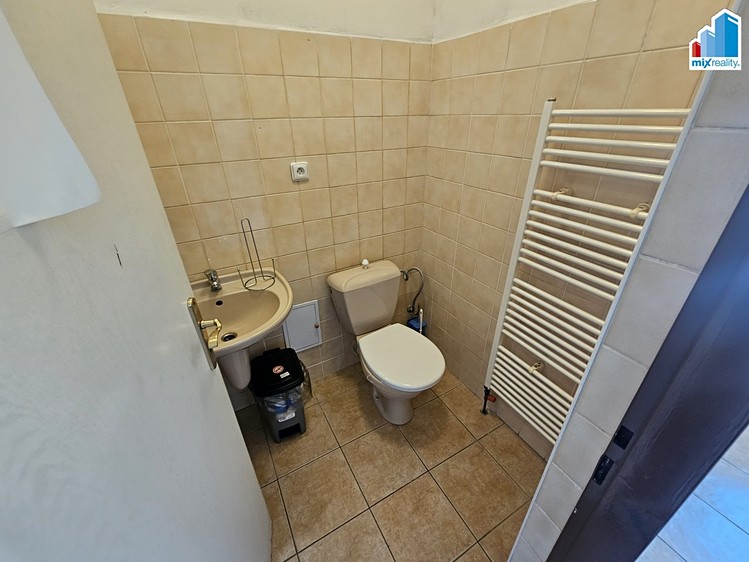 Комерційне приміщення в оренду, 55 м² (13 з 14)