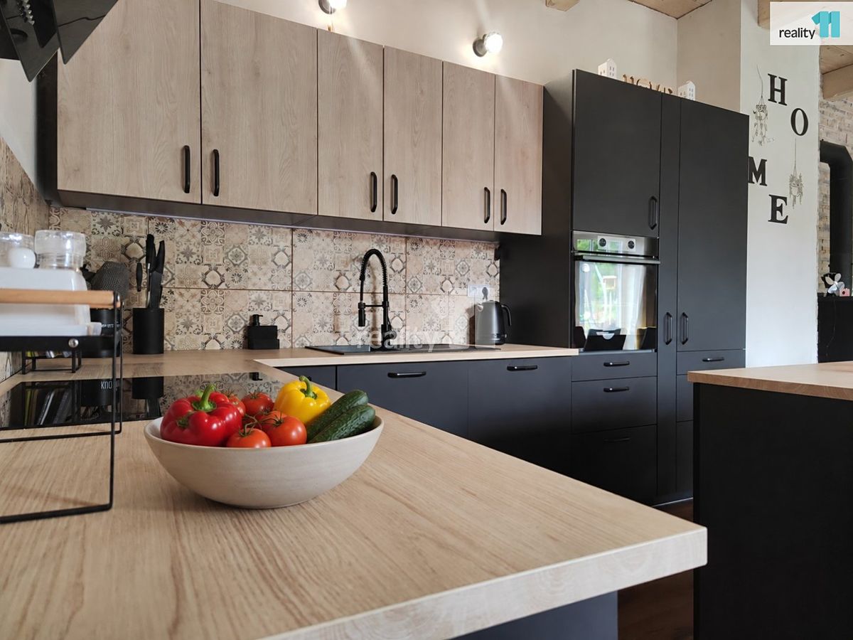 Prodej rodinného domu 114 m², pozemek 1800 m² – fotografie 5