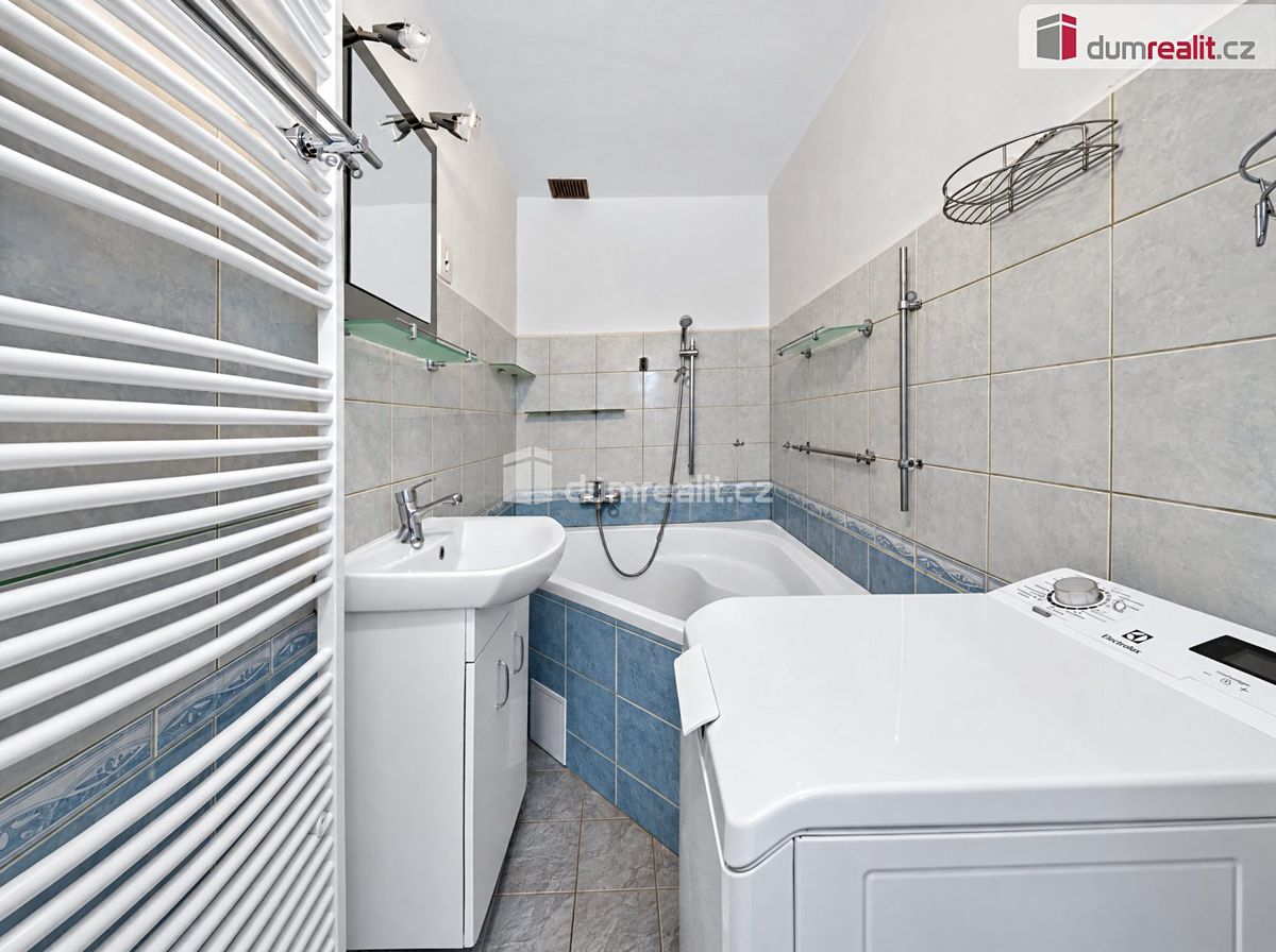 Prodej rodinného domu 743 m², pozemek 743 m² – fotografie 5