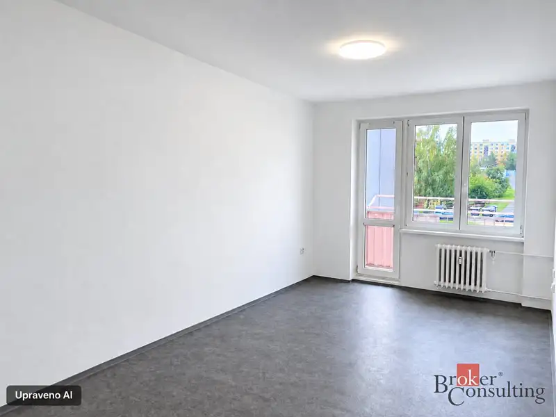 Prodej bytu 2+1 52 m², Jirkov – náhled fotky 1