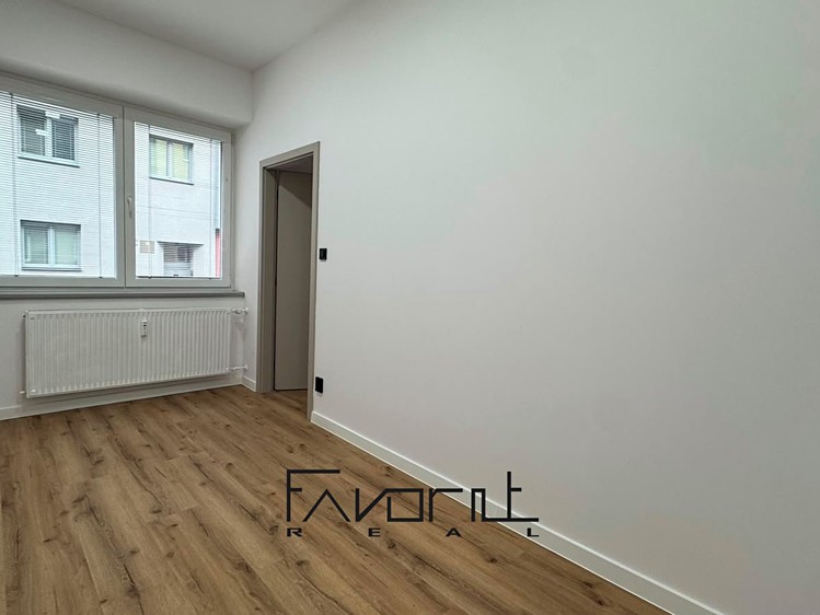 Prodej bytu 4+kk, 84 m² (9 z 17)