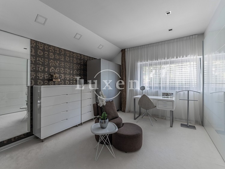 Prodej domu, 151 m² (22 z 39)