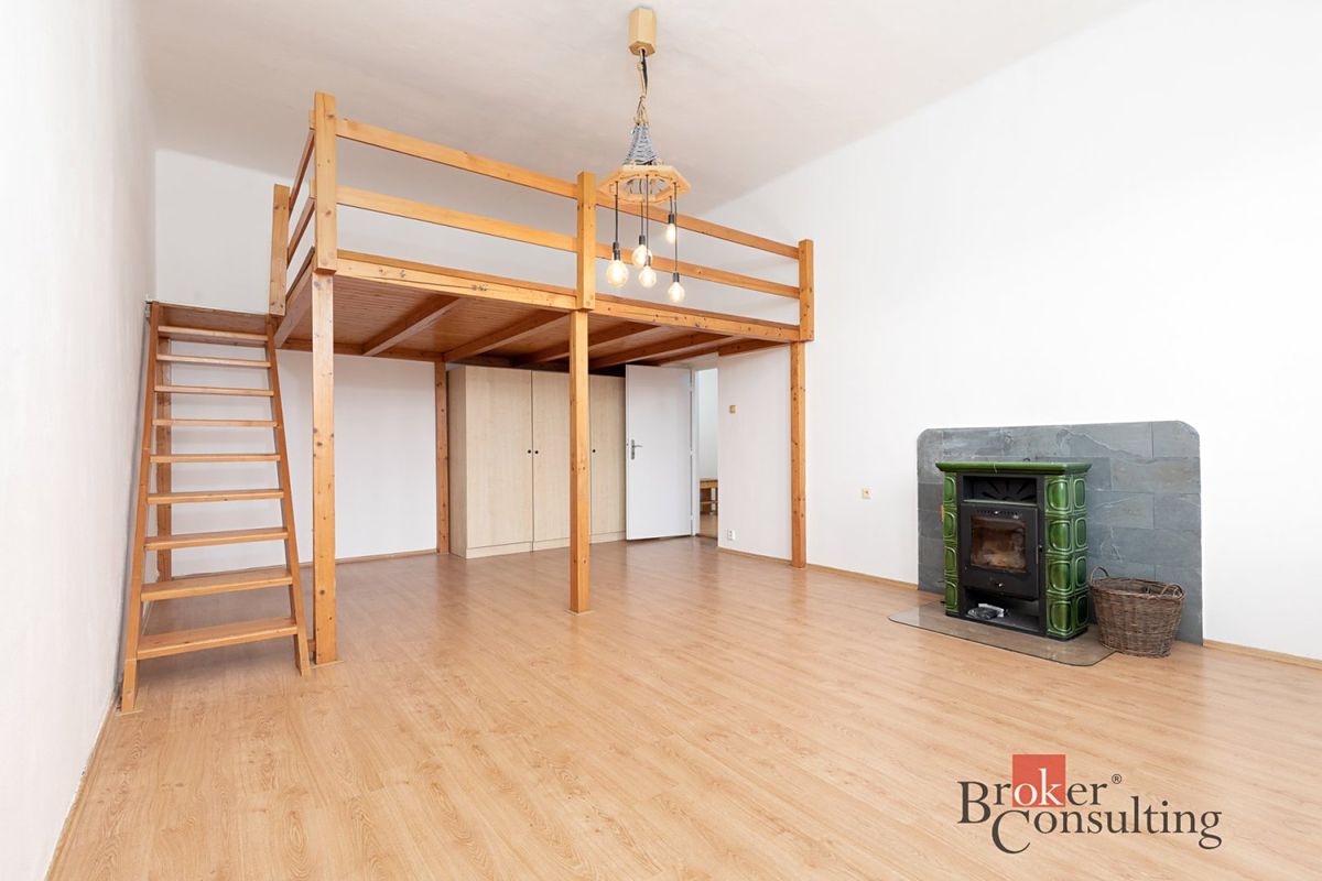 Pronájem bytu 2+1 73 m² – fotografie 3