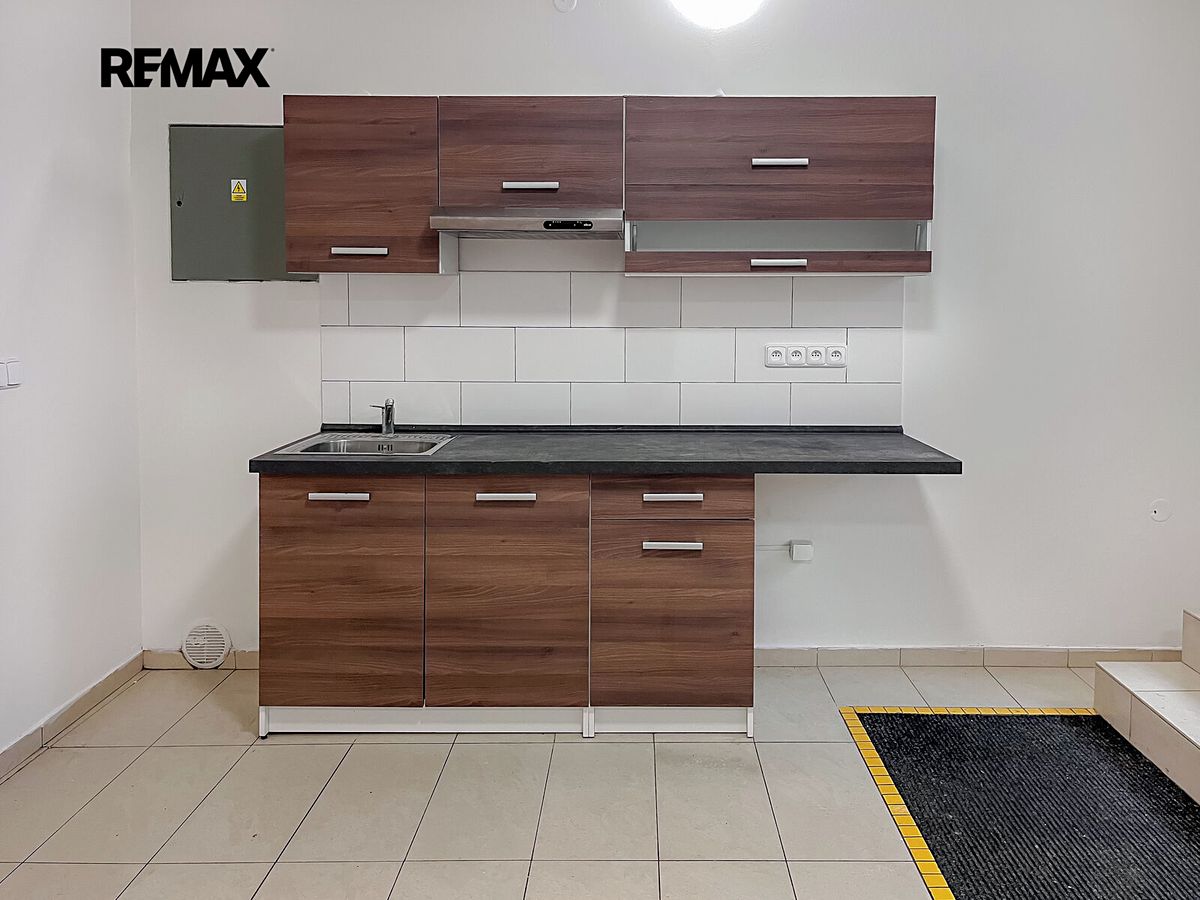 Prodej komerční nemovitosti 37 m² – fotografie 4