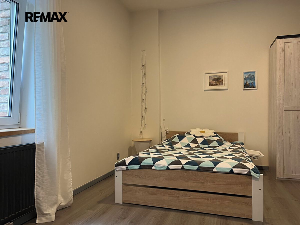 Pronájem bytu 1+kk 30 m² – fotografie 4