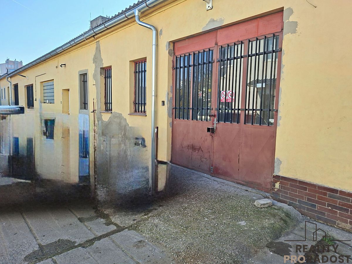 Pronájem výrobní haly, prostoru 150 m² – fotografie 2