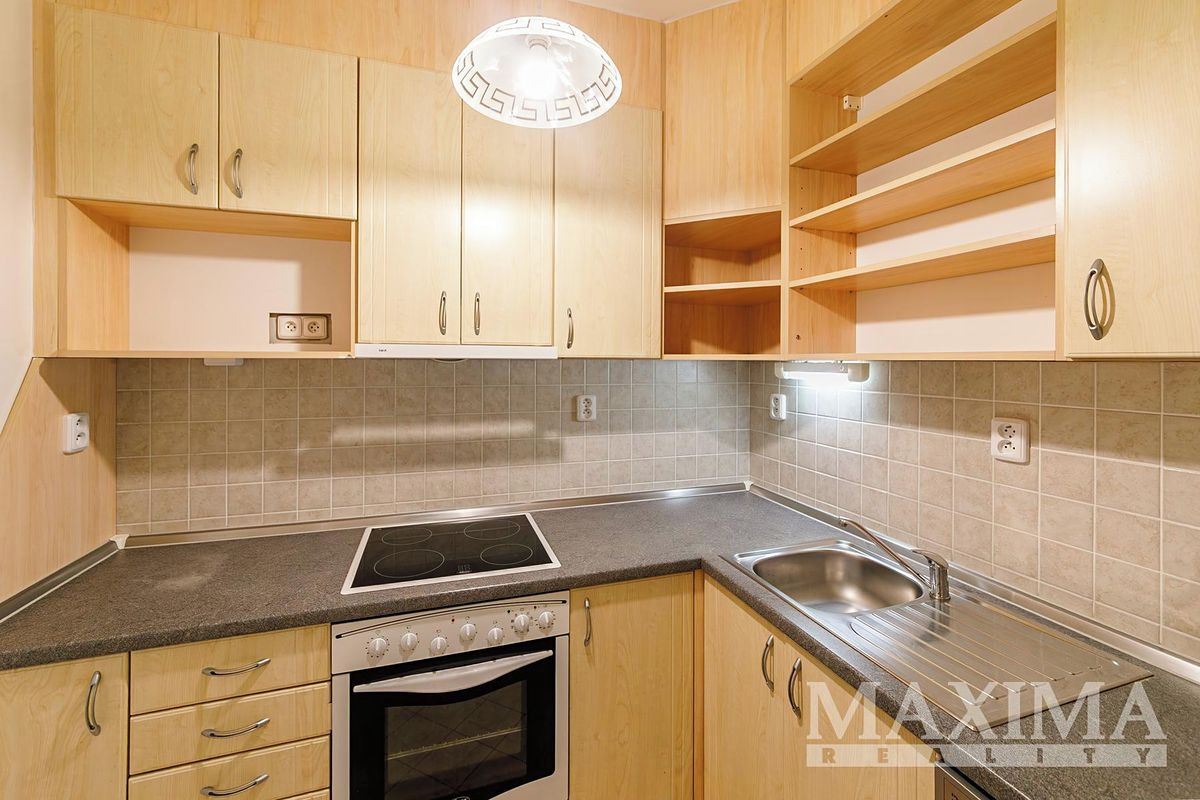 Pronájem bytu 2+1 72 m² – fotografie 4