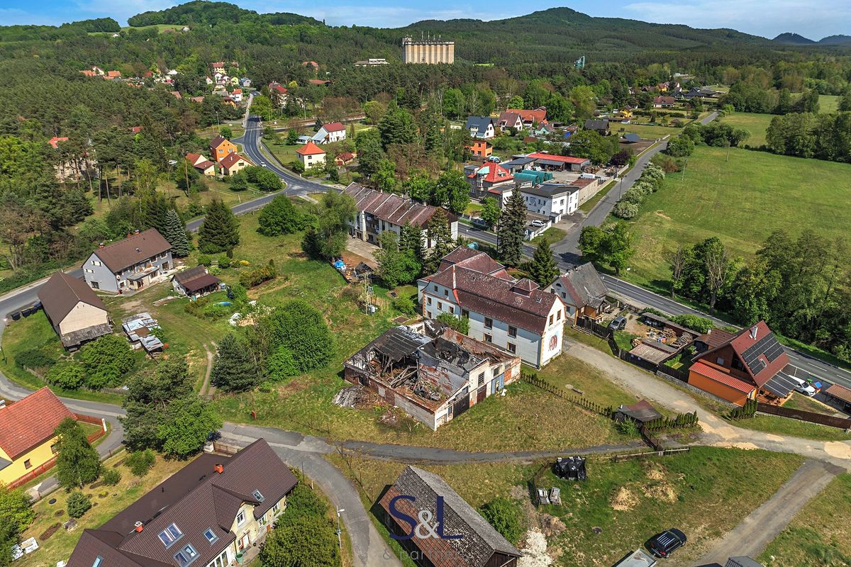 Prodej stavebního pozemku 2111 m² – fotografie 4