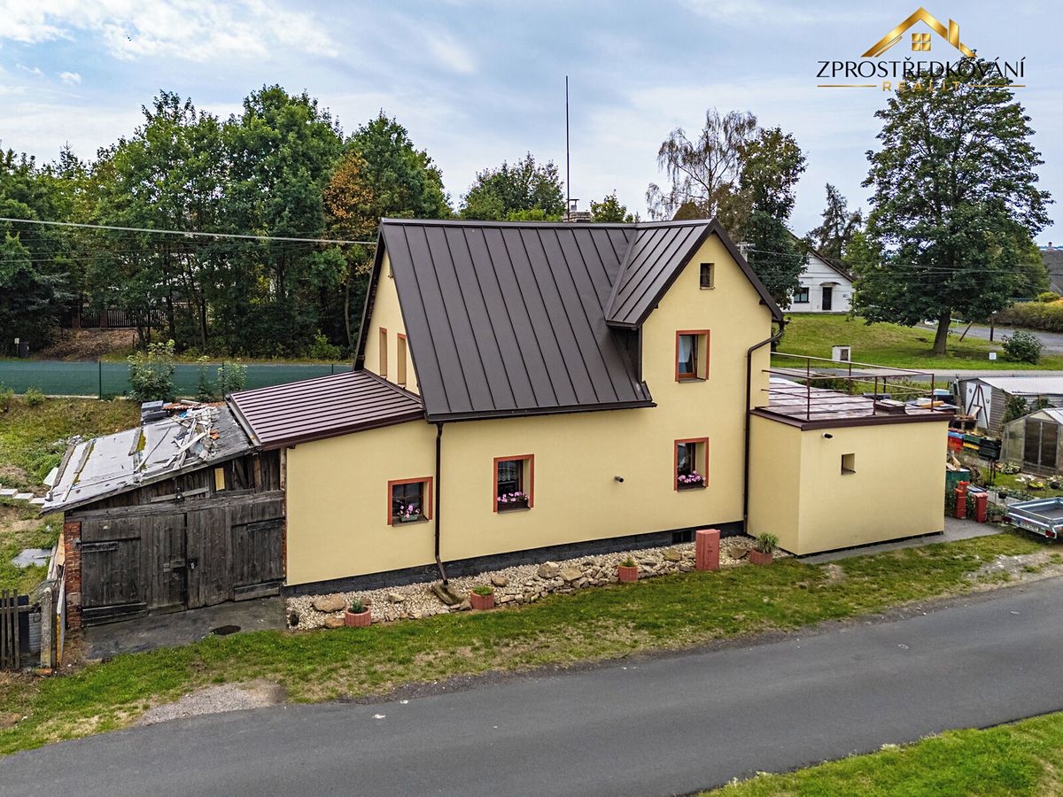 Prodej rodinného domu 109 m², pozemek 976 m²