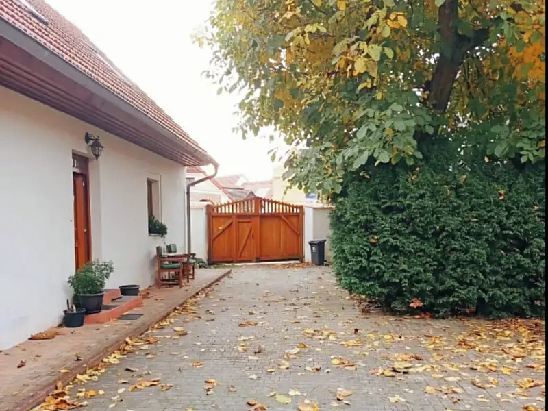 Prodej rodinného domu 183 m², pozemek 953 m², Plzeň – náhled fotky 2