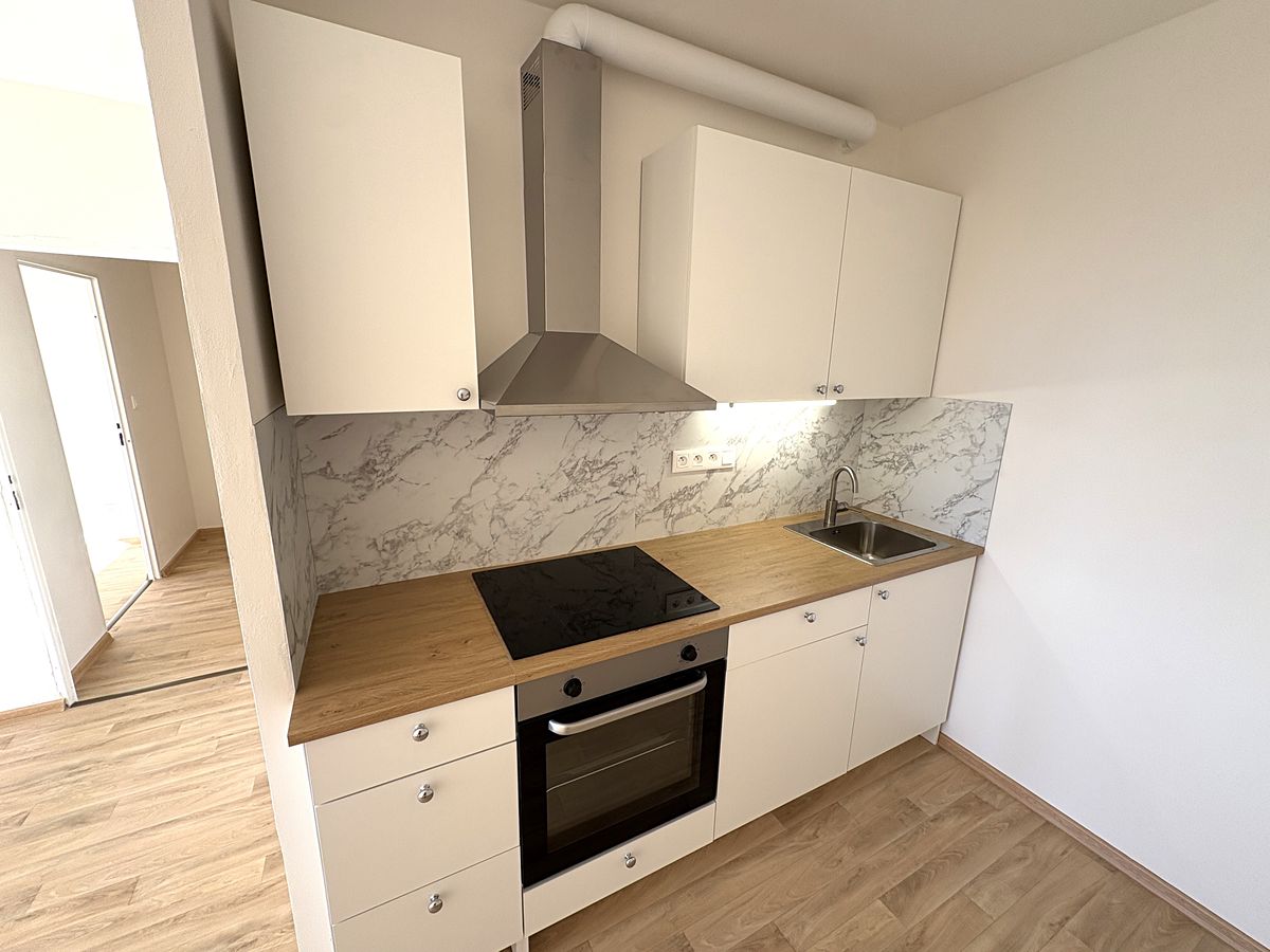 Pronájem bytu 2+kk 43 m²