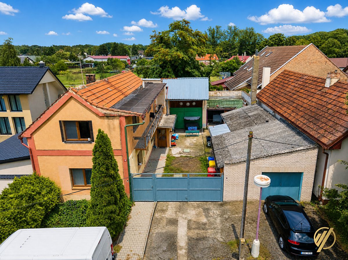 Prodej rodinného domu 171 m², pozemek 367 m², Neratovice – fotka 1 z 3