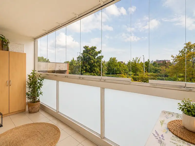 Prodej bytu 4+kk 77 m², Praha – náhled fotky 3