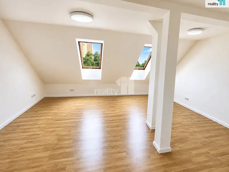 Prodej bytu 3+kk 72 m², Praha – náhled fotky 1